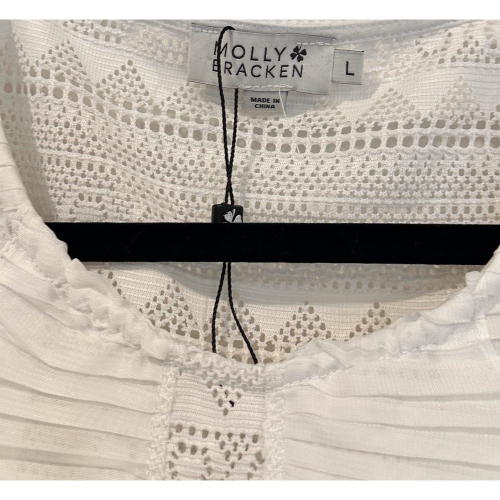 Beautiful white lace top, size large, never worn - Picture 2 of 4